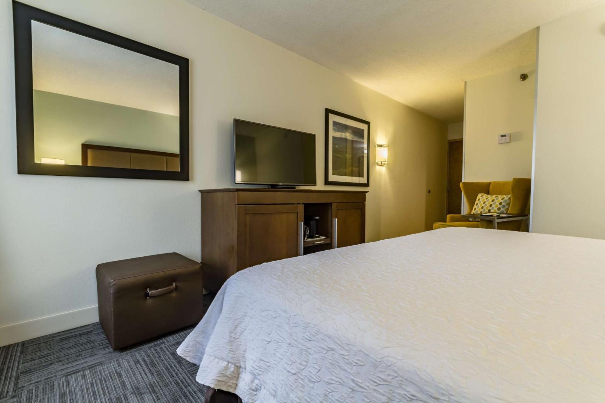 Hampton Inn Winchester-University/ Mall Esterno foto