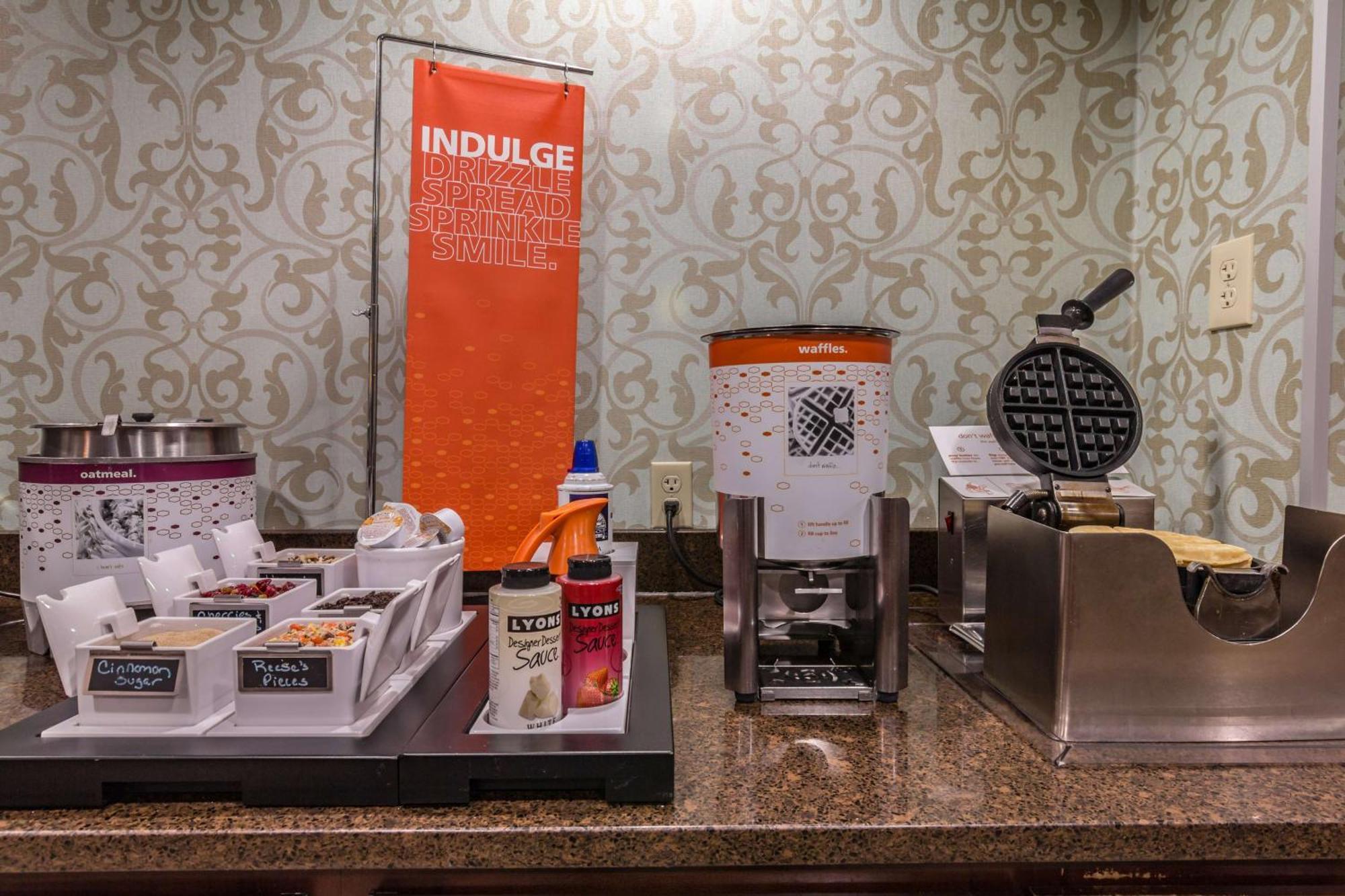 Hampton Inn Winchester-University/ Mall Esterno foto