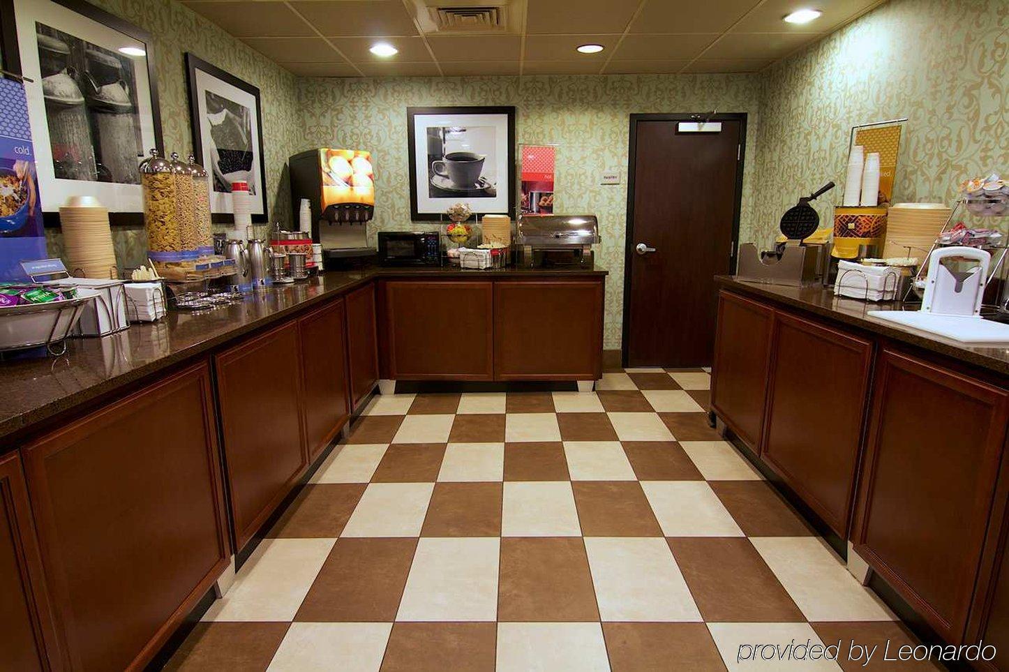 Hampton Inn Winchester-University/ Mall Esterno foto