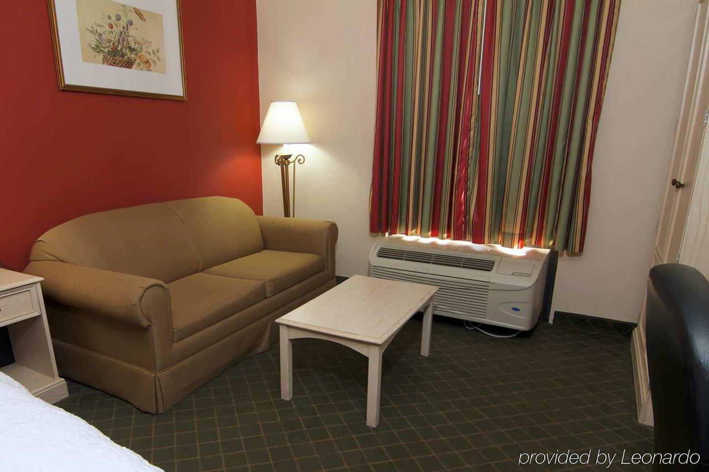Hampton Inn Winchester-University/ Mall Esterno foto