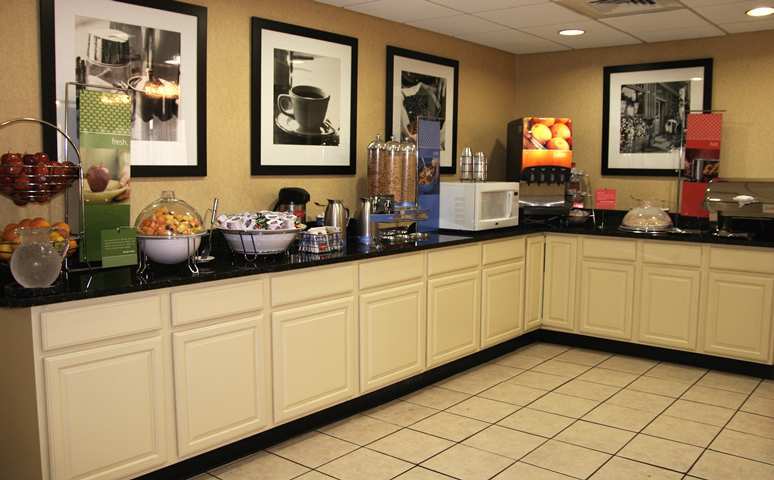 Hampton Inn Winchester-University/ Mall Esterno foto